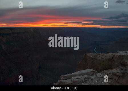 Tramonto sul Grand Canyon, Arizona, Stati Uniti d'America Foto Stock