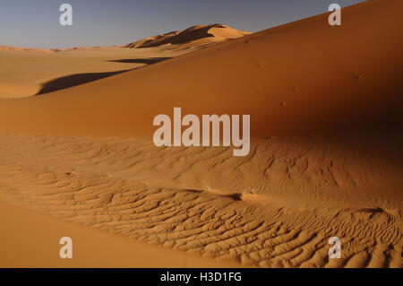 Dune nel deserto del Sahara, Libia Foto Stock