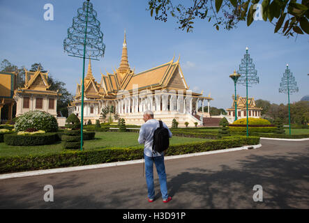 La pagoda d'argento, Wat Preah Keo Morokot, il Tempio del Buddha di smeraldo,Royal Palace, Phnom Penh Cambogia Foto Stock