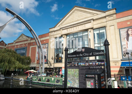 Waterside shopping centre, città di Lincoln, Lincolnshire, England Regno Unito Foto Stock