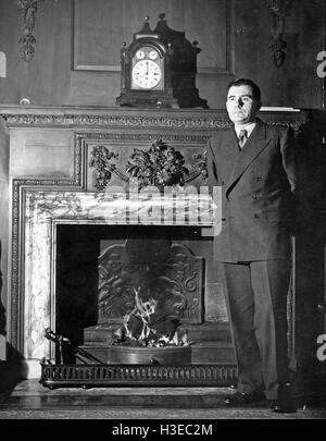 ANDREI GROMYKO (1909-1989) Repubbliche diplomatico presso l'Ambasciata russa a Londra nel 1945 Foto Stock