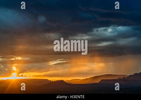 Sedona Sunset tempesta di pioggia Foto Stock