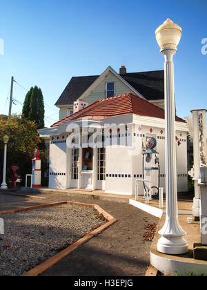 H. P. Sears Oil Co., Inc. Museo di Roma, New York, shot preso da una strada pubblica Foto Stock