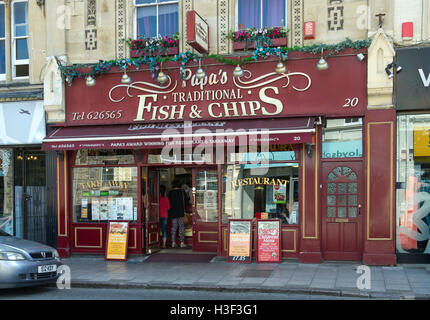 Papa's il tradizionale pesce e patatine ristorante, Weston-Super-Mare, Somerset. Foto Stock