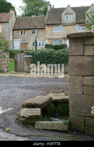 Box è un grande villaggio nel Wiltshire sul confine di somerset vicino a Bath, Inghilterra REGNO UNITO Foto Stock