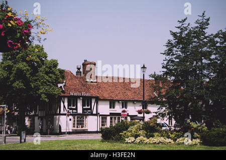 BEACONSFIELD INGHILTERRA - Giugno 2016: storico pub nella città vecchia di Beaconsfield Vintage filtro retrò. Foto Stock