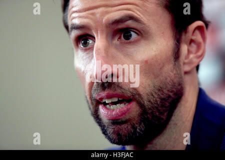 Inghilterra caretaker manager Gareth Southgate durante una conferenza stampa a casa Sopwell, St Albans. Foto Stock