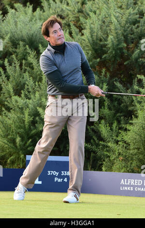 St Andrews, Scotland, Regno Unito, 08, ottobre 2016. Leader americane attore Kyle MacLachlan all'inizio del suo terzo turno nel Alfred Dunhill Links Championship, Credito: Ken Jack / Alamy Live News Foto Stock