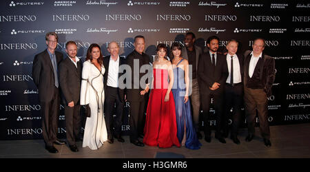 Firenze, Italia. 8 Ottobre, 2016. Il cast Firenze 8 ottobre 2016. "L'Inferno" Premiere mondiale. Foto di Samantha Zucchi Insidefoto Credito: insidefoto srl/Alamy Live News Foto Stock