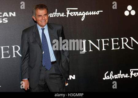 Firenze, Italia. 8 Ottobre, 2016. Salvatore Ferragamo Firenze 8 ottobre 2016. "L'Inferno" Premiere mondiale. Foto di Samantha Zucchi Insidefoto Credito: insidefoto srl/Alamy Live News Foto Stock