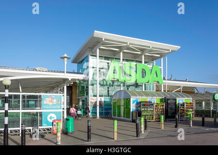 Asda Superstore Ashford, modo di Kimberley, Ashford, Kent, England, Regno Unito Foto Stock