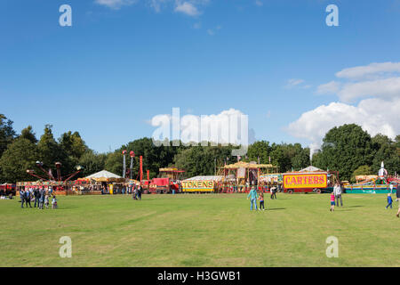 Vintage carradori fiera del vapore sul verde, Englefield Green, Surrey, England, Regno Unito Foto Stock