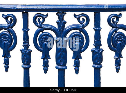 Immagine di blue in ghisa ringhiere in mano o recinzione. Isolato. Foto Stock