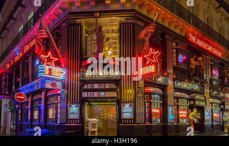 Parigi, France-October 06, 2016: il sogno americano è un famoso ristorante e luogo di divertimento a Parigi in 21 rue Daunou vicino Foto Stock