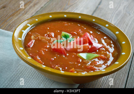 In casa piccante Nigel Slater's Gazpacho Foto Stock