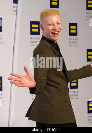 Modello Shaun Ross sul tappeto rosso della HRC 2016 Cena nazionale su settembre, 10, 2016 a Washington D.C.. Foto Stock