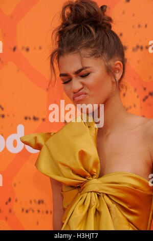 Zendaya arriva a Nickelodeon 2016 Kids' scelta Sports Awards tappeto arancione in corrispondenza del UCLA Pauley Pavilion sulla luglio 14, 2016 a Los Angeles, California. Foto Stock