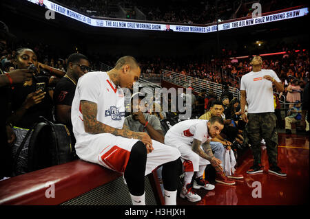 Il cantante Chris Brown e Mac Miller all'Alimentazione 2016 106 All Star Celebrity Gioco di basket in usc Galen Center su Settembre 11, 2016 a Los Angeles, California. Foto Stock