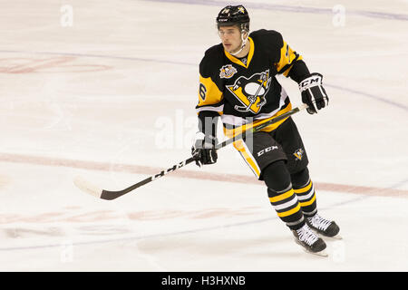 Azione di gioco tra Montreal Canadiens e i pinguini di Pittsburgh durante il 2016 NHL Rookie torneo sul Sett., 16, 2016 Foto Stock