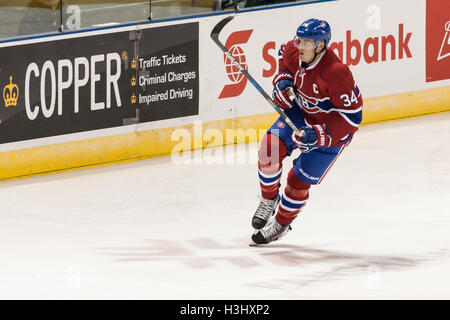 Azione di gioco tra Montreal Canadiens e i pinguini di Pittsburgh durante il 2016 NHL Rookie torneo sul Sett., 16, 2016 Foto Stock