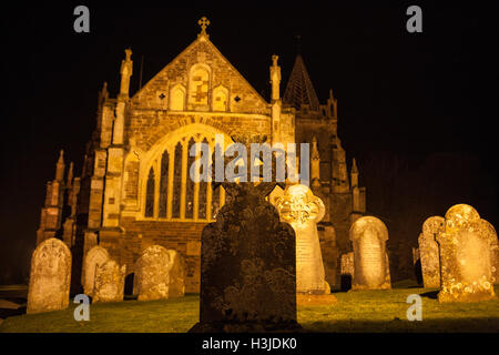 Chiesa di notte,Ottery St Mary,Devon, Inghilterra. Foto Stock