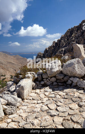 Il villaggio abbandonato o Chorio, Chalki isola vicino a RODI, DODECANNESO isole, Grecia. Foto Stock