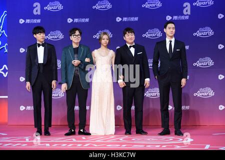 Seul in Corea. 09oct, 2016. Cha Seung Ha vinto, Seo Hyn Jin, Hoya, Hye-ri, Eric, Hye su Kim, Lee JE Hoon, Yim Si Wan e Nam Joo Hyuk ecc frequentare tvN decimo anniversario cerimonia tenutasi a Seul in Corea su 09 Ottobre, 2016.(Cina e Corea diritti) © TopPhoto/Alamy Live News Foto Stock