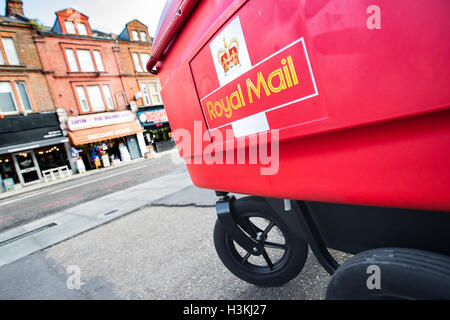 Royal Mail Post Office Carrello Londra Inghilterra Regno Unito Foto Stock