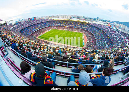 Barcellona - Feb 21: una vista generale del Camp Nou Stadium. Foto Stock