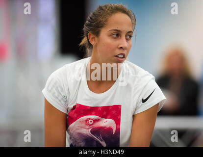 Linz, Austria. 10 ottobre, 2016. Madison pratiche chiavi a 2016 Generali Ladies Linz WTA torneo internazionale di tennis Credito: Jimmie48 Fotografia/Alamy Live News Foto Stock