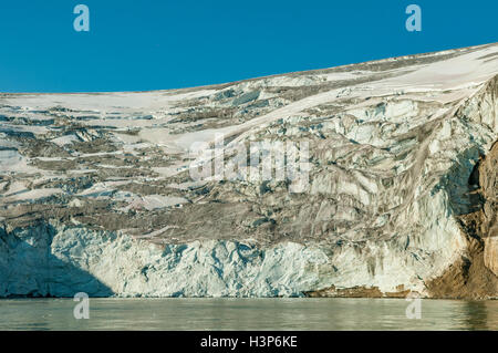 Fronte del ghiacciaio a Alkefjellet, Svalbard, Norvegia Foto Stock