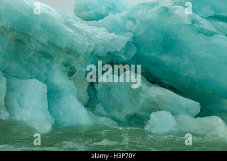 Piccolo Iceberg a Bengtsenbutka, Svalbard, Norvegia Foto Stock