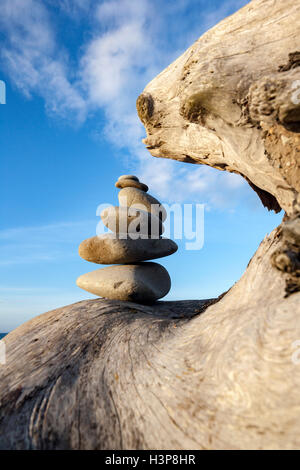Rock Cairn - Ediz gancio, Port Angeles, Washington, Stati Uniti d'America Foto Stock
