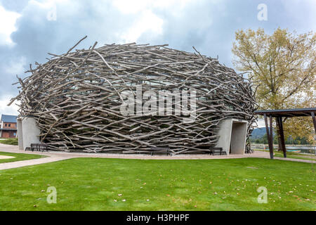 Azienda agricola di Andrej Babis nido di cicogna ( Ceca Hnizdo Capi ), Olbramovice, Repubblica Ceca Foto Stock