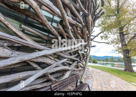 Azienda agricola di Andrej Babis nido di cicogna ( Ceca Hnizdo Capi ), Olbramovice, Repubblica Ceca Foto Stock