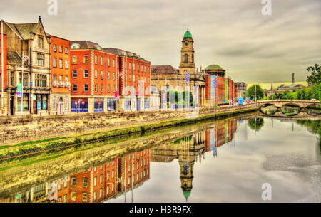 Vista di Dublino con il fiume Liffey - Irlanda Foto Stock
