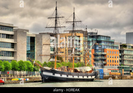 Jeanie Johnston, ormeggiato Custom House Quay, Dublin Foto Stock