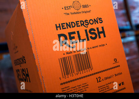 Hendersons assaporare un condimento simile alla salsa Worcester relish è stata prodotta in Sheffield South Yorkshire dal 1885 Foto Stock