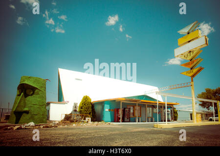 Architettura stradale lungo la storica Route 66 in Kingman Arizona Foto Stock
