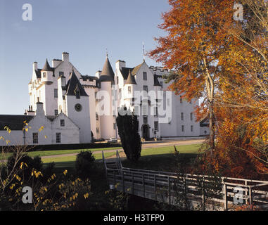 Gran Bretagna, Scozia, Perthshire, Blair Castle, autunno, Europa, highland, Blair Atholl, serratura, Blair's serratura, luogo di interesse, stagione, autumnally, esterno Foto Stock