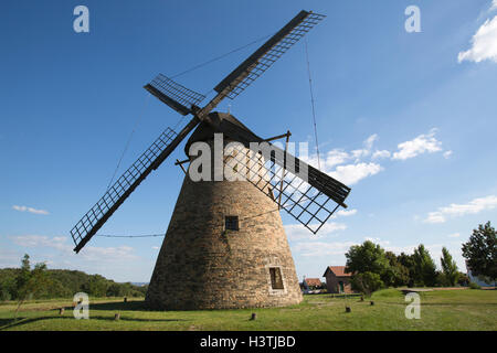 Il mulino a vento da Dusnok 1888, Skanzen di Szentendre Village Museum, Ungherese Open Air Museum del XVIII al XX secolo la vita di allevamento. Foto Stock