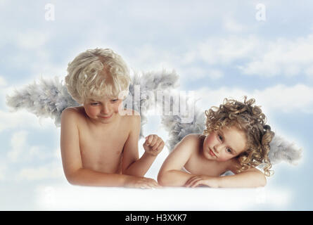 Cieli, boy, ragazza, Angelo, cloud, visualizzare massa X-mas, Natale, bambini, due riccioli, fodera, ala, Angelo è ala, magro, cielo messaggeri, studio, cielo nuvoloso X MAS cartella, Foto Stock