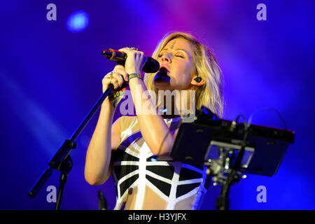 BENICASSIM, Spagna - 17 Luglio: Ellie Goulding (famoso cantante inglese) esegue a FIB Festival il 17 luglio 2014 a Benicassim, Spagna. Foto Stock