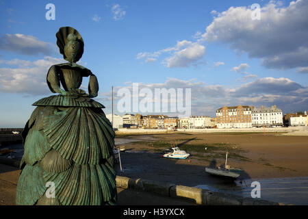 La Signora Booth Shell Lady scultura di Ann Carrington, Margate, Kent, Regno Unito Foto Stock