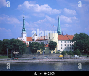 La Lettonia, Riga, bloccare, chiesa, Europa Nordosteuropa, gli Stati baltici, Latvija, Latvijas Republika, città capitale, parte storico, edificio, edificio del castello, si accumula nel 1336, la struttura, la chiesa, i campanili, Madre della Chiesa di Dio, costruzione sacra, edificio secolare, luoghi interesse, riversides, fiume Düna Foto Stock