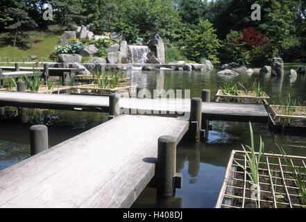 Belgio, Hasselt, giardino Giapponese, stagno, ponti di legno, Europa, Europa occidentale, provincia di Limburgo, capitale di provincia, città, Parco, Vista, orticoltura, architettura di giardino, costruzione del paesaggio, l'architettura del paesaggio, Asiatica Zen, cultura zen, tradizionale Foto Stock