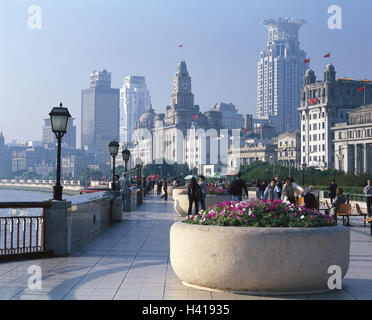 Cina, Shanghai, vista città, bundle, Huang Pu, banca promenade, passer-da Asia, Asia orientale, Zhonghua Renmin Gongheguo, isola di stato, Cina orientale, città, paese parte town, centro economico, Yangzi metropolis, "l'obiettivo a ovest", città, vista, centro commerciale, centro industriale, strutture storicamente, edilizia, architettura, landmark, luogo di interesse, Huang Pu-Promenade, promenade Foto Stock