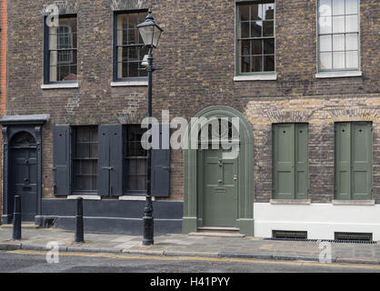 Una terrazza del periodo georgiano case nel documento Wilkes Street, Shoreditch, London E1 Foto Stock