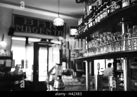 L'Italia, Milano, bar Magenta, dettaglio, contatore, b/w, , Foto Stock