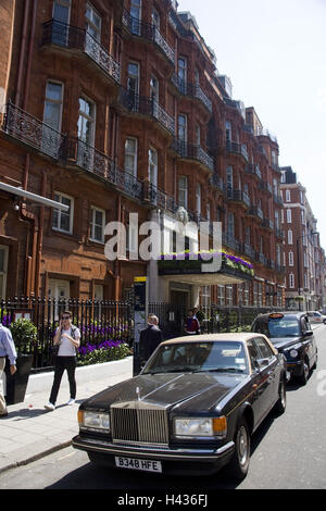 Street nel quartiere di Mayfair, Londra, Inghilterra, Gran Bretagna, Foto Stock